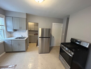 27 Hammond St unit D, Waltham, MA 02451 - photo 3