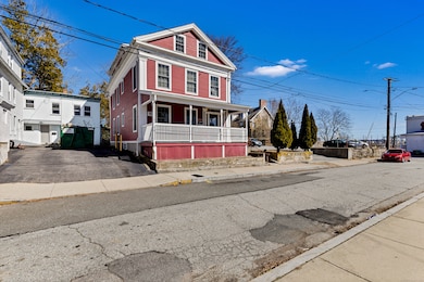 9 Brewer St unit 3, New London, CT 06320 - photo 3