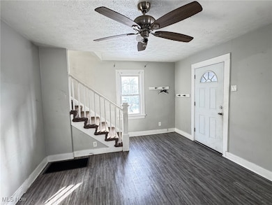 1239 Pondview Ave, Akron, OH 44305 - photo 7