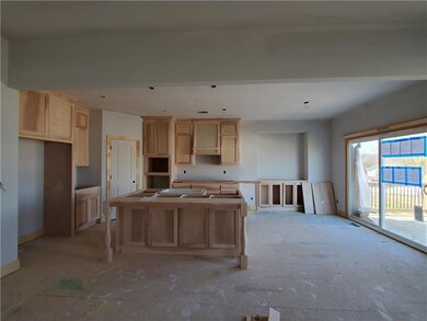 2000 Creek View Ln, Raymore, MO 64083 - photo 6