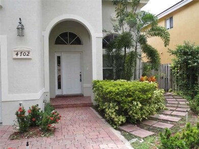 4702 NW 109th Ct, Doral, FL 33178 - photo 2