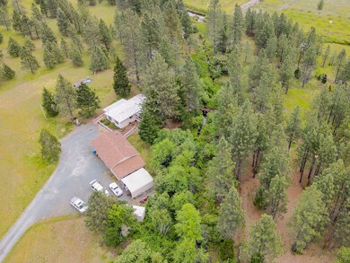 155 Piller Place, Cave Junction, OR 97523 - photo 6