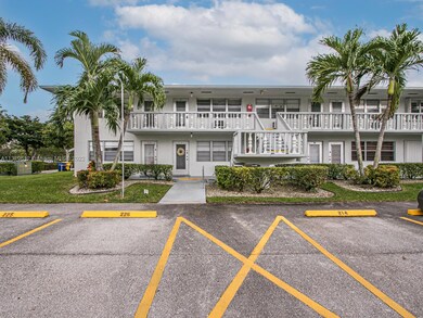 225 Windsor J unit J, West Palm Beach, FL 33417 - photo 4