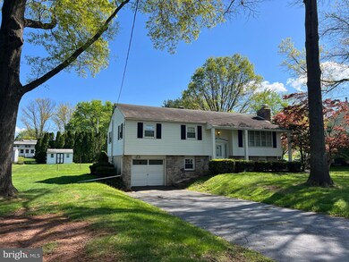 23 Earl Dr, Pottstown, PA 19465 - photo 2