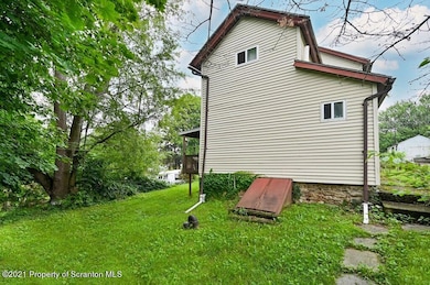 337 Soldiers Ct, Scranton, PA 18504 - photo 2