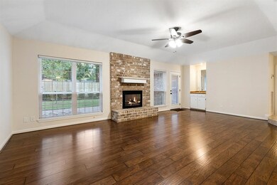 15106 Forest Lodge Dr, Houston, TX 77070 - photo 5