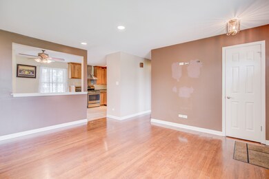 2405 Cedar St, Rolling Meadows, IL 60008 - photo 3