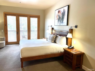 2100 N North Village Dr, Truckee, CA 96161 - photo 7