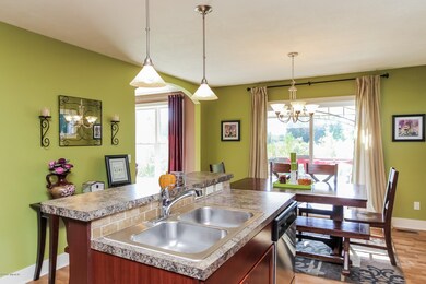 007-Kitchen-2084321-medium