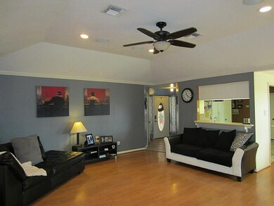 1511 Chestnut Ln, Richmond, TX 77469 - photo 3