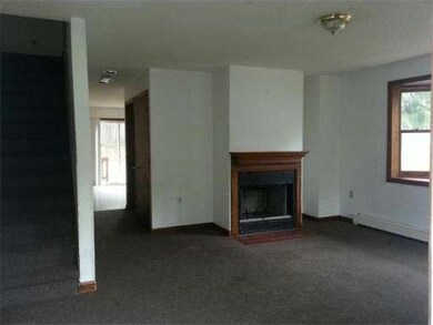 798 Canterbury St, Roslindale, MA 02131 - photo 4