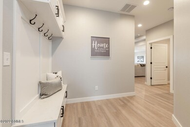 2930 Peach Tree MLS-5