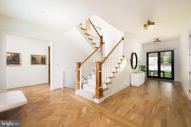 4283 38th St N, Arlington, VA 22207 - photo 2