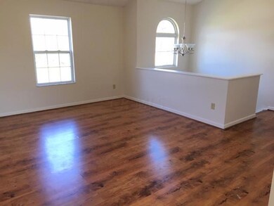 1692 Eastbrook Dr N, Columbus, OH 43223 - photo 3