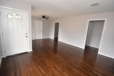 10318 Wolbrook St, Houston, TX 77016 - photo 3