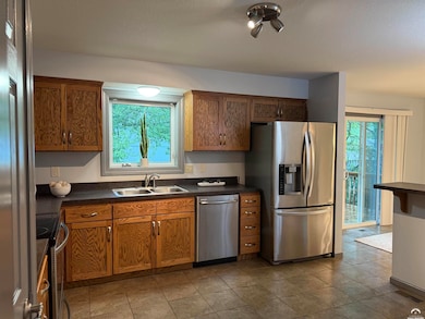 3404 Oxford Ct, Lawrence, KS 66049 - photo 5