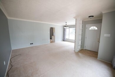 LIVING ROOM A