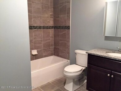 33 Railroad Unit B St, Moosic, PA 18507 - photo 6