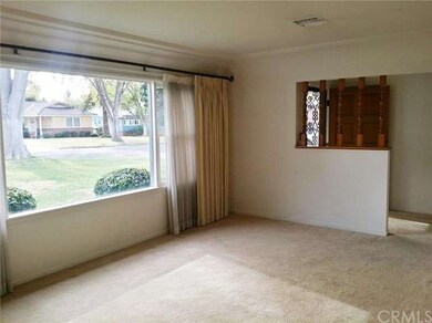 .......viewing living area.. looking towards the e