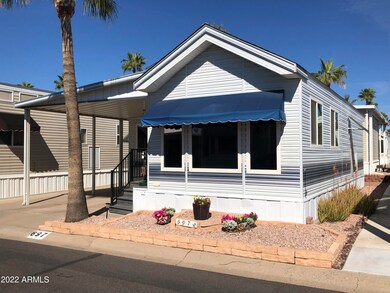 GREAT CURB APPEAL