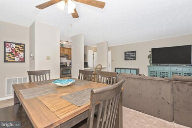 2153 Wainwright Ct unit 1A, Frederick, MD 21702 - photo 4