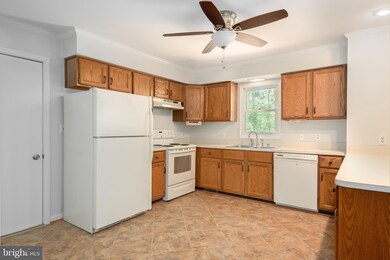 878 Chinquapin Crest Dr, Harwood, MD 20776 - photo 7