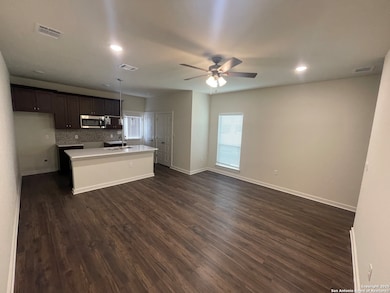 810 S Walters St unit 201, San Antonio, TX 78203 - photo 7