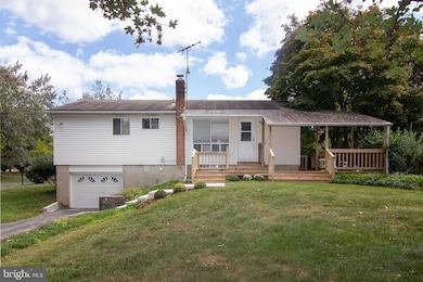 6006 Fairfield Ln, Sykesville, MD 21784 - photo 3