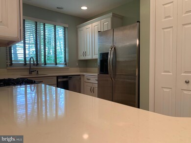 12481 Hayes Ct unit 102, Fairfax, VA 22033 - photo 7