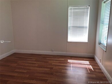 13031 SW 9th Ct, Davie, FL 33325 - photo 4