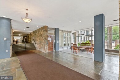 Barcroft Hills Condominium unit 906, Baileys Crossroads, VA 22041 - photo 5