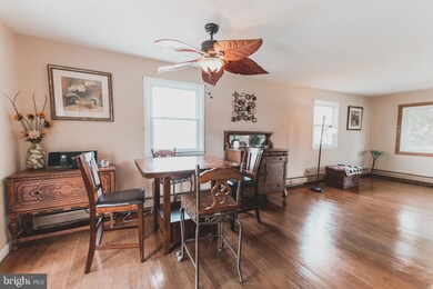 402 Polk Way, Broomall, PA 19008 - photo 5