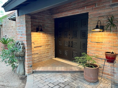 830 E Via Lucitas, Tucson, AZ 85718 - photo 3