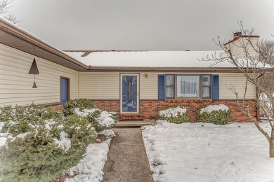 214 Willow Dr, Collinsville, IL 62234 - photo 2