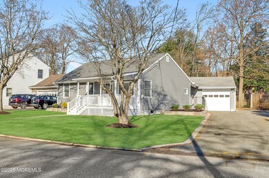 17 Elm Dr, Neptune, NJ 07753 - photo 4