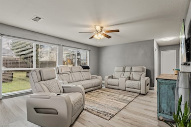 126 Angelina Dr, Crandall, TX 75114 - photo 3