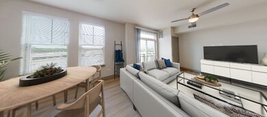 680 E Algonquin Rd unit 1310, Schaumburg, IL 60173 - photo 3