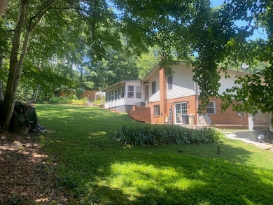 94 Crestview Heights, Franklin, NC 28734 - photo 5