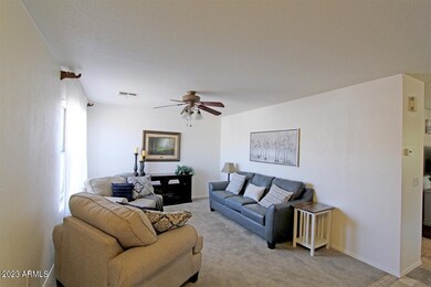 Entry Living 2