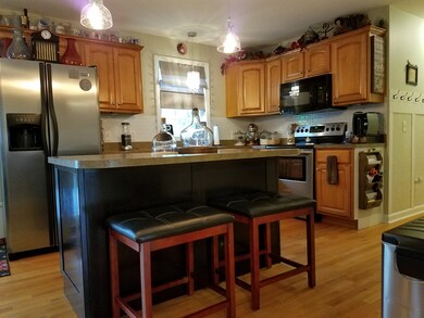 93 Agnes St, Springfield, MA 01118 - photo 2