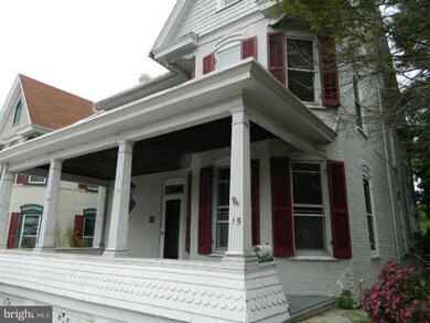 15 W 3rd St, Waynesboro, PA 17268 - photo 2