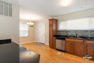 1103 Bristol Ave, Westchester, IL 60154 - photo 3