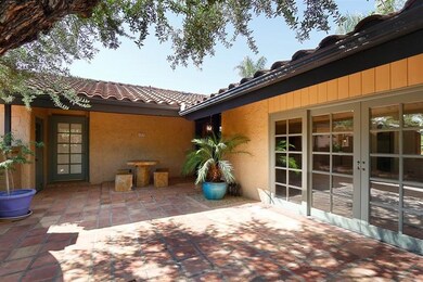 Private courtyard entry