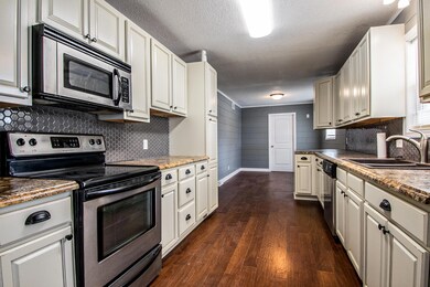 103 Chevy Chase Ln - 101