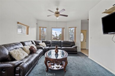 11721 Antwerp Ave, Los Angeles, CA 90059 - photo 6