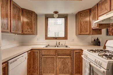 13_Kitchen