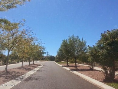 Entrance to Temple Hill with side walks