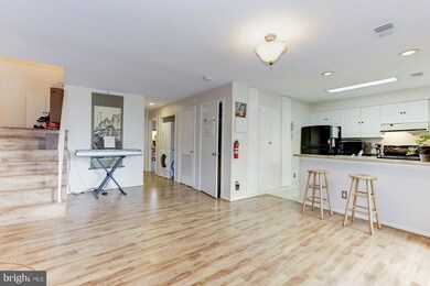 12936 Grays Pointe Rd unit A, Fairfax, VA 22033 - photo 7