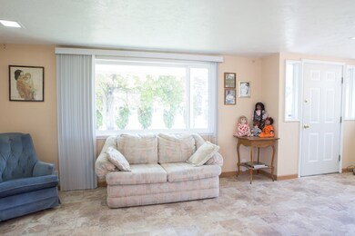 658 W 200 N, Blackfoot, ID 83221 - photo 2