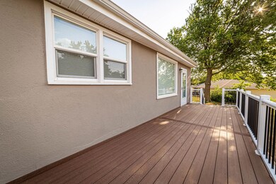 328 W 17th St, Concordia, KS 66901 - photo 2